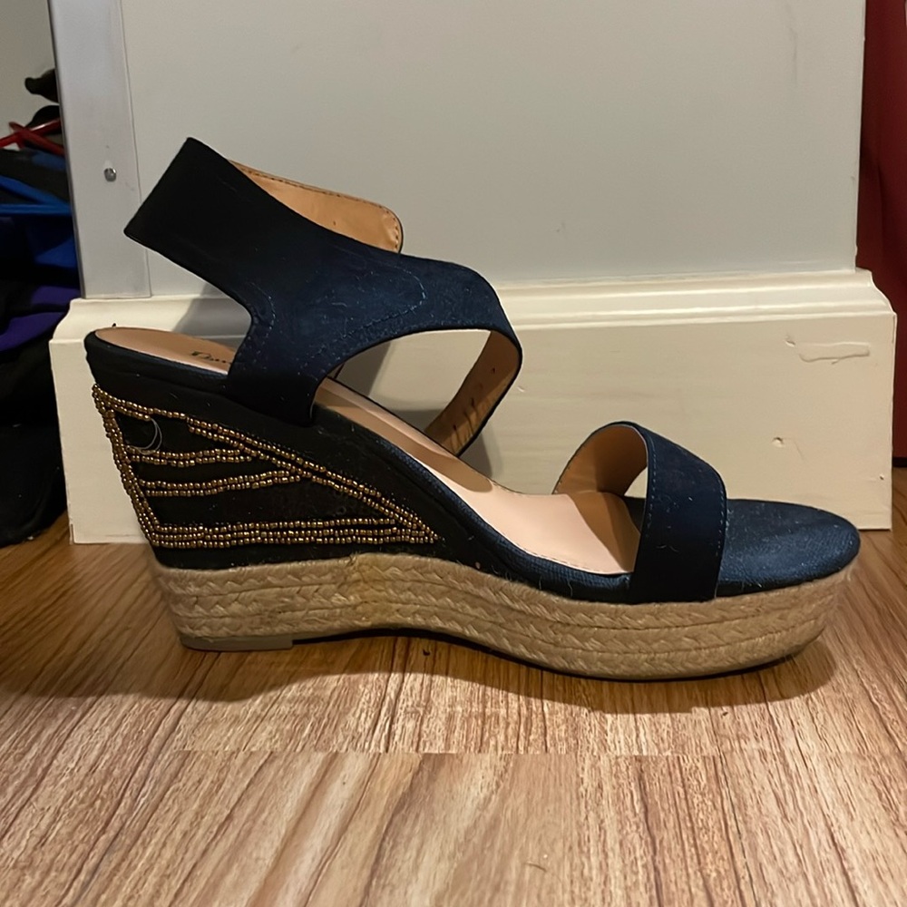 Black LimeLight bridge sandals